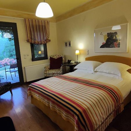 Astra Hotel Kastanéa Rom bilde